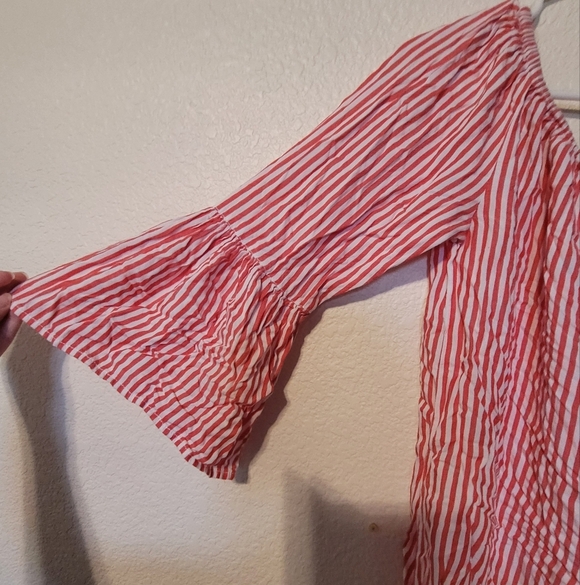 Beachlunchlounge Striped L Red and White Bell Sleeve Blouse Size Medium - Picture 2 of 7